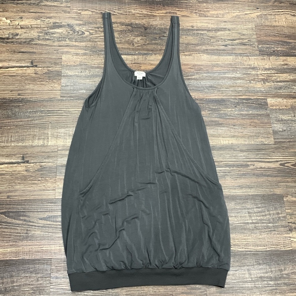 Wilfred Layer tank - Picture 1 of 3